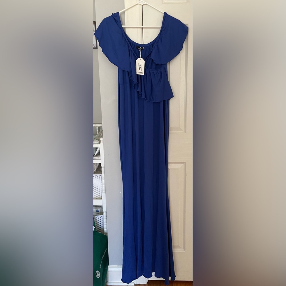 Maternity Fitted Maxi Dress